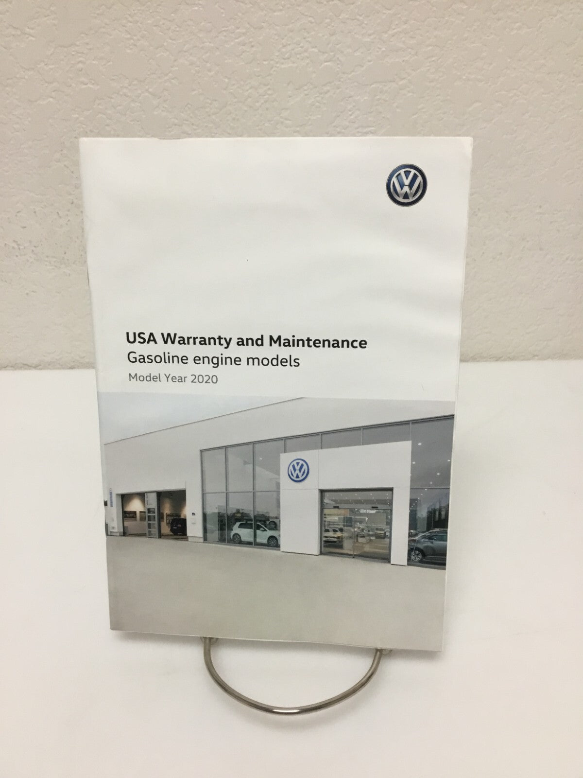 2020 Volkswagen Atlas Cross Sport Owner's Manual Set w/case and Free Shipping!