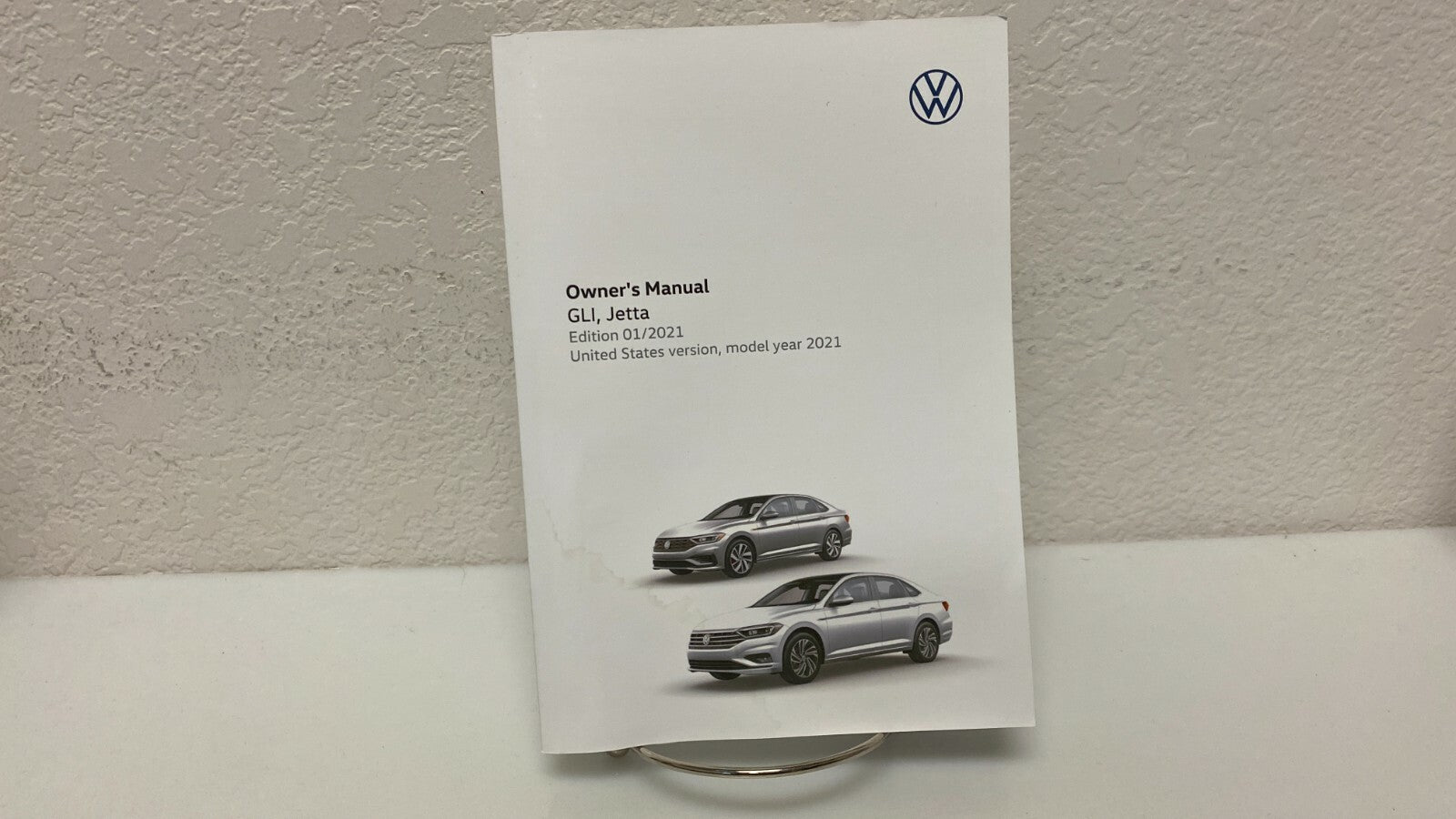 2021 Volkswagen GLI Jetta Owner's Manual Set w/case and free shipping