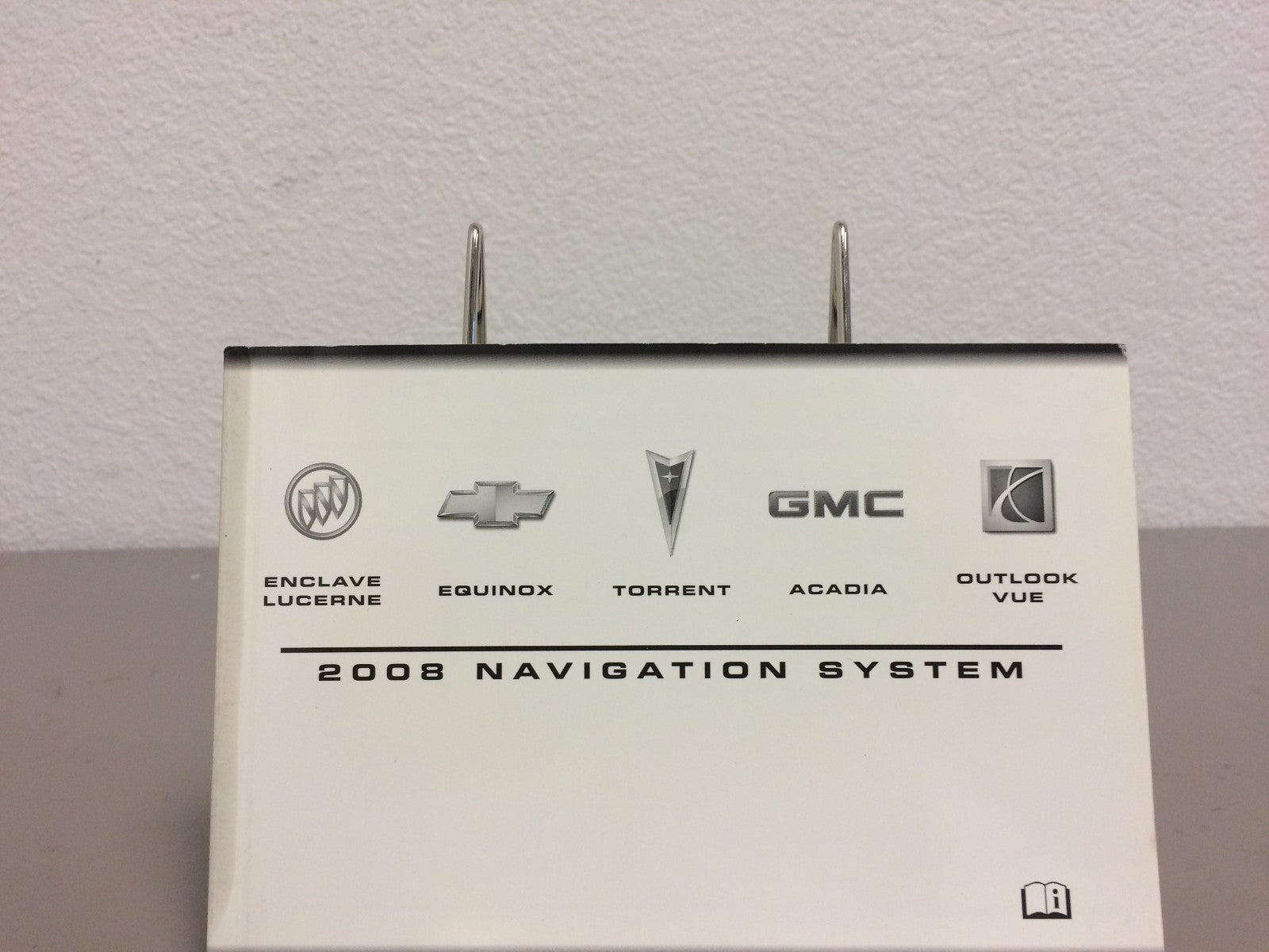 2008 Chevrolet Equinox Genuine OEM Owner's Manual Set w/Case and Navigation