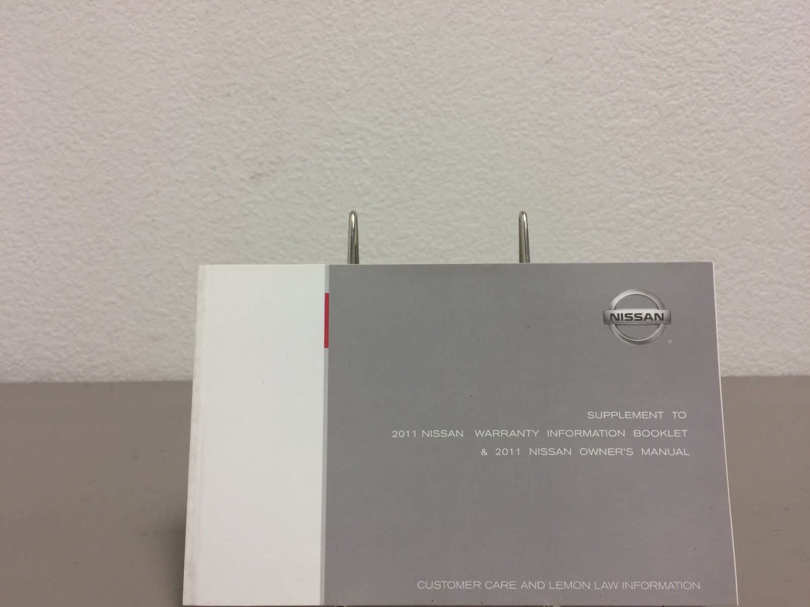 2011 Nissan Rogue Genuine OEM Owner's Manual Set with Case--Fast Free Shipping