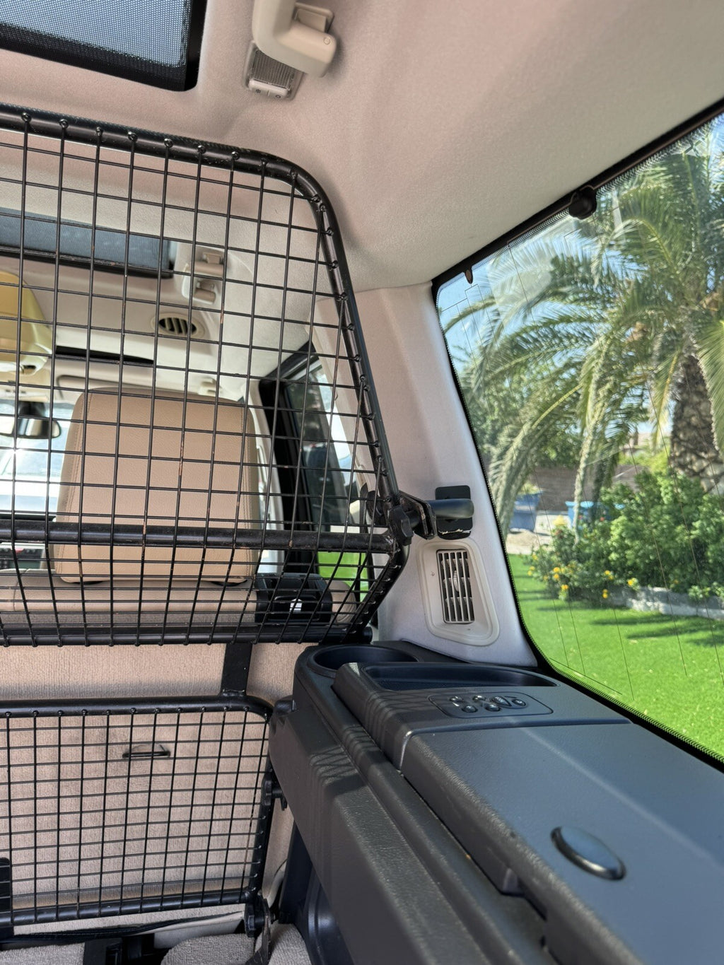 Genuine OEM Land Rover LR3 LR4 Dog Guard Kit with Mounting Hardware