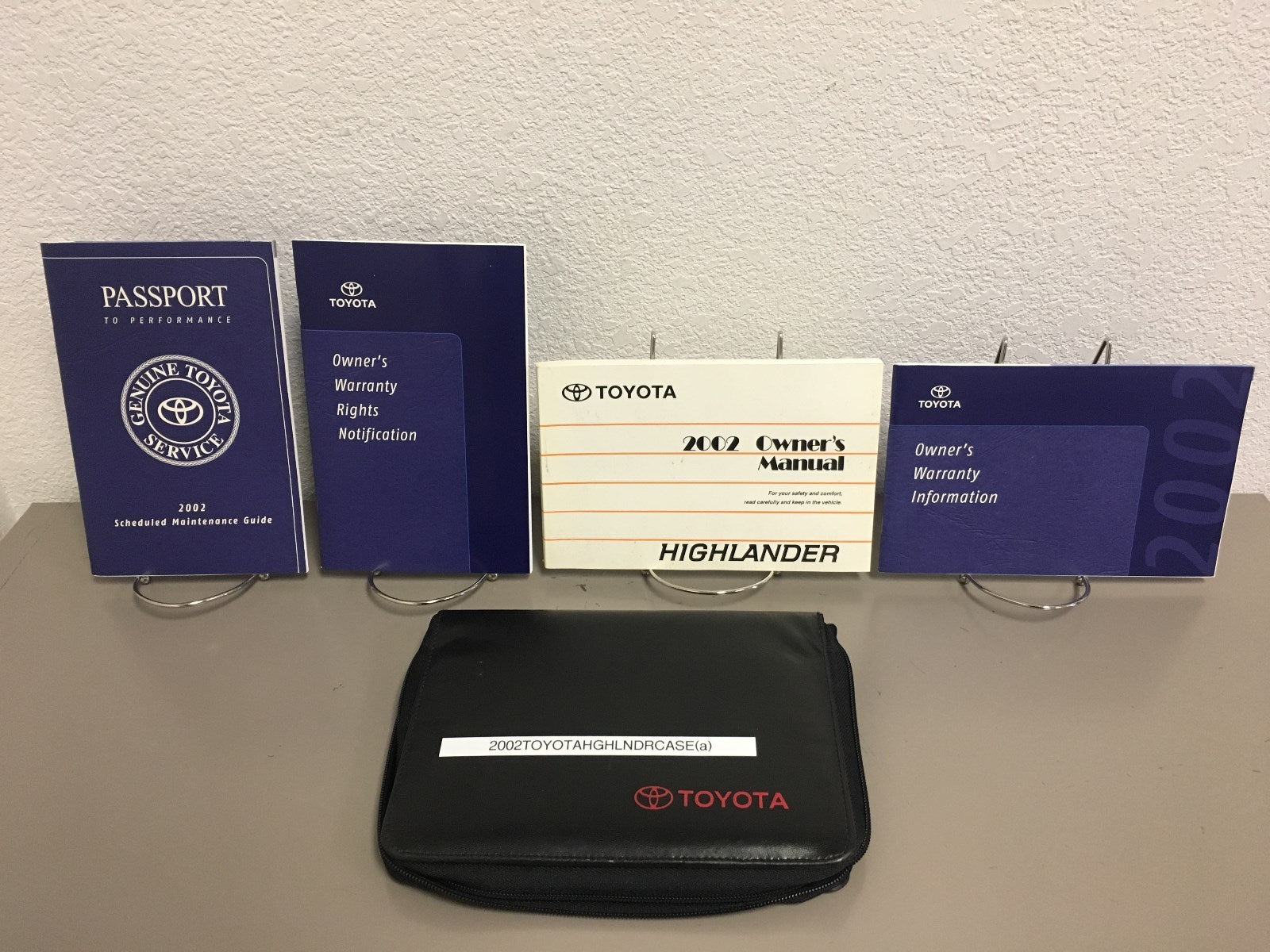2002 Toyota Highlander Genuine OEM Owner's Manual Set w/Toyota Case-Free Ship!