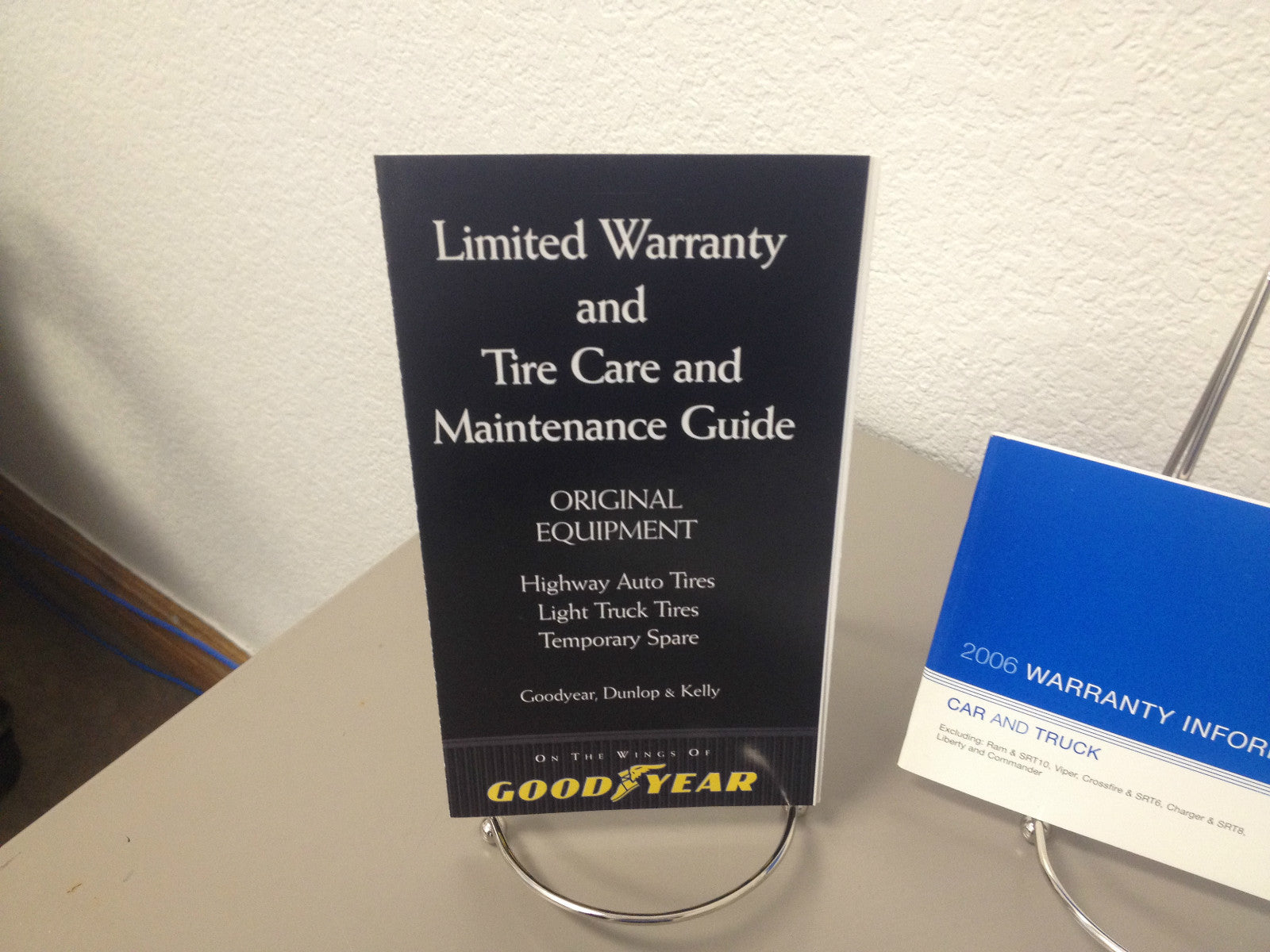 2006 Chrysler PT Cruiser Genuine OEM Owner's Manual Set with Case-Free Shipping