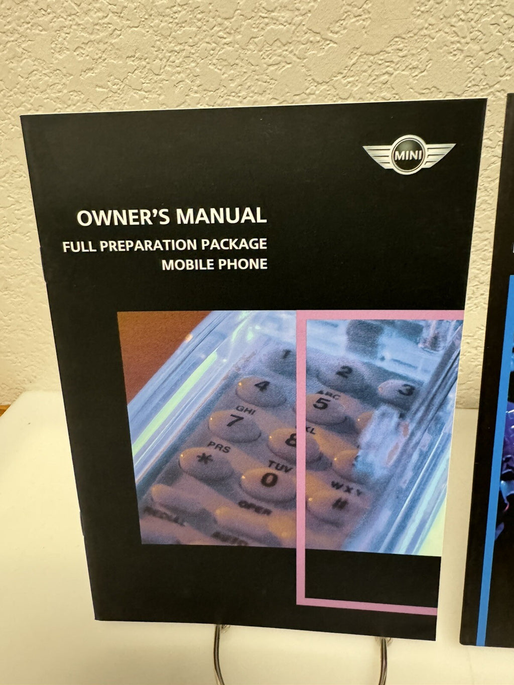 2010 Mini Cooper/Mini Convertible Genuine OEM Owner's Manual Set w/Mini Case