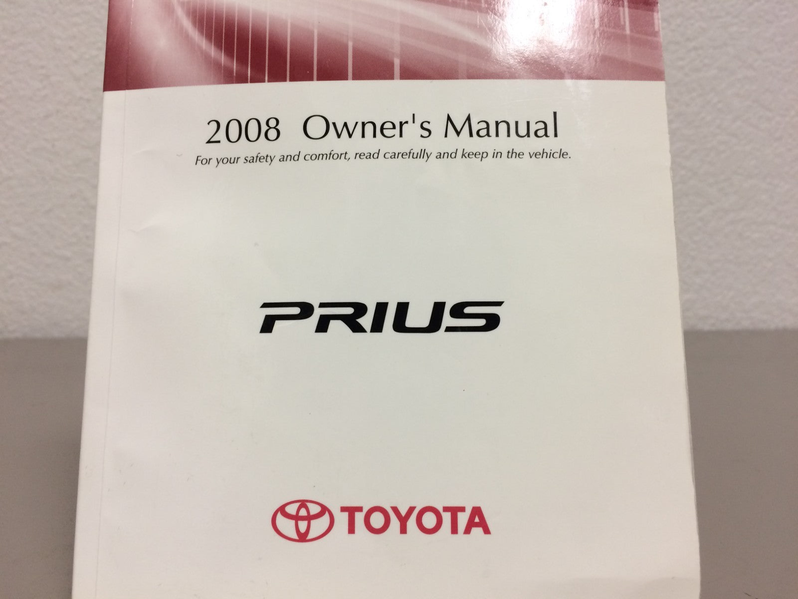 2008 Toyota Prius Genuine OEM Owner's Manual in Good to Very Good Condition