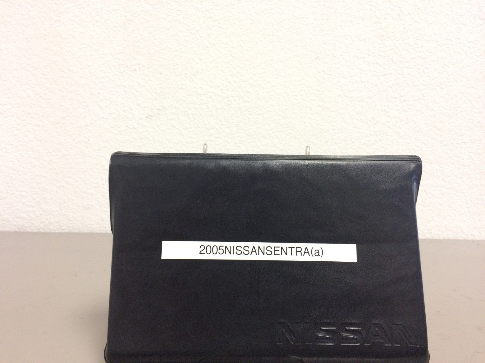 2005 Nissan Sentra Genuine OEM Owner's Manual Set with Case and Free Shipping!