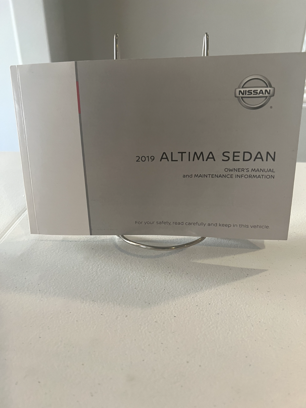 2019 Nissan Altima OEM Owner's Manual Set with Navigation Manual & Case