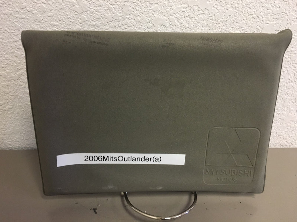 2006 Mitsubishi Outlander Genuine OEM Owner's Manual Set w/Case--Free Shipping!
