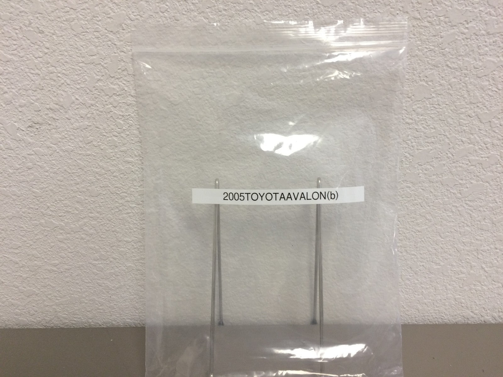 2005 Toyota Avalon OEM Owner's Manual w/ Supplements - Free Shipping