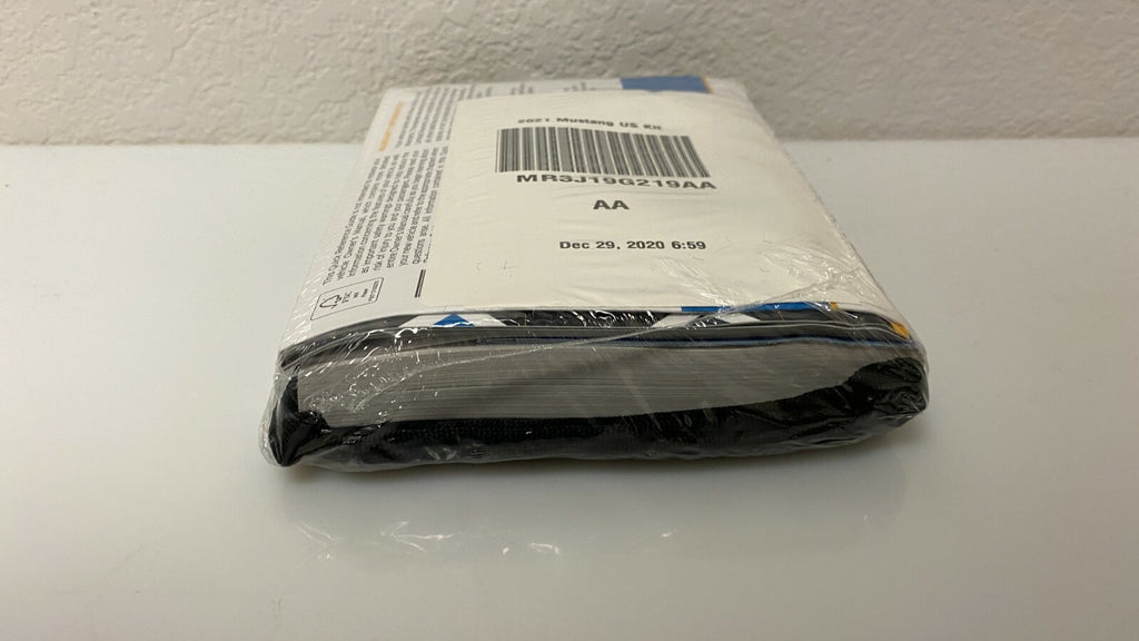 NEW STILL SEALED 2021 Ford Mustang Genuine OEM Owner's Manual Set w/Ford Case