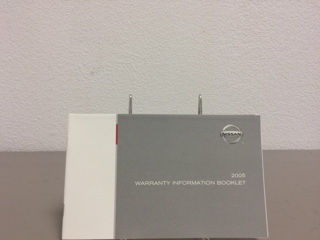 2005 Nissan Sentra Genuine OEM Owner's Manual Set with Case and Free Shipping!