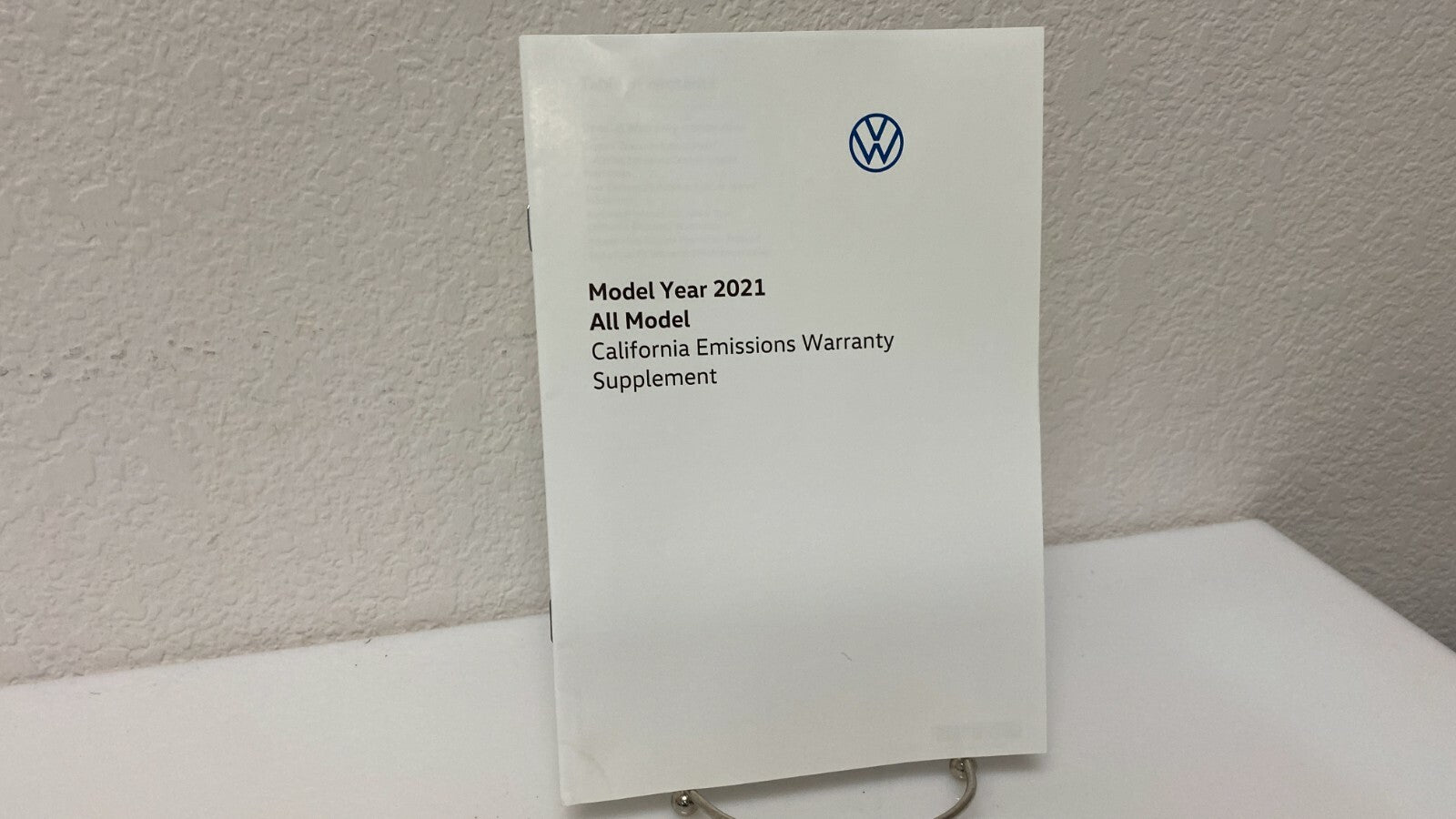 2021 Volkswagen GLI Jetta Owner's Manual Set w/case and free shipping