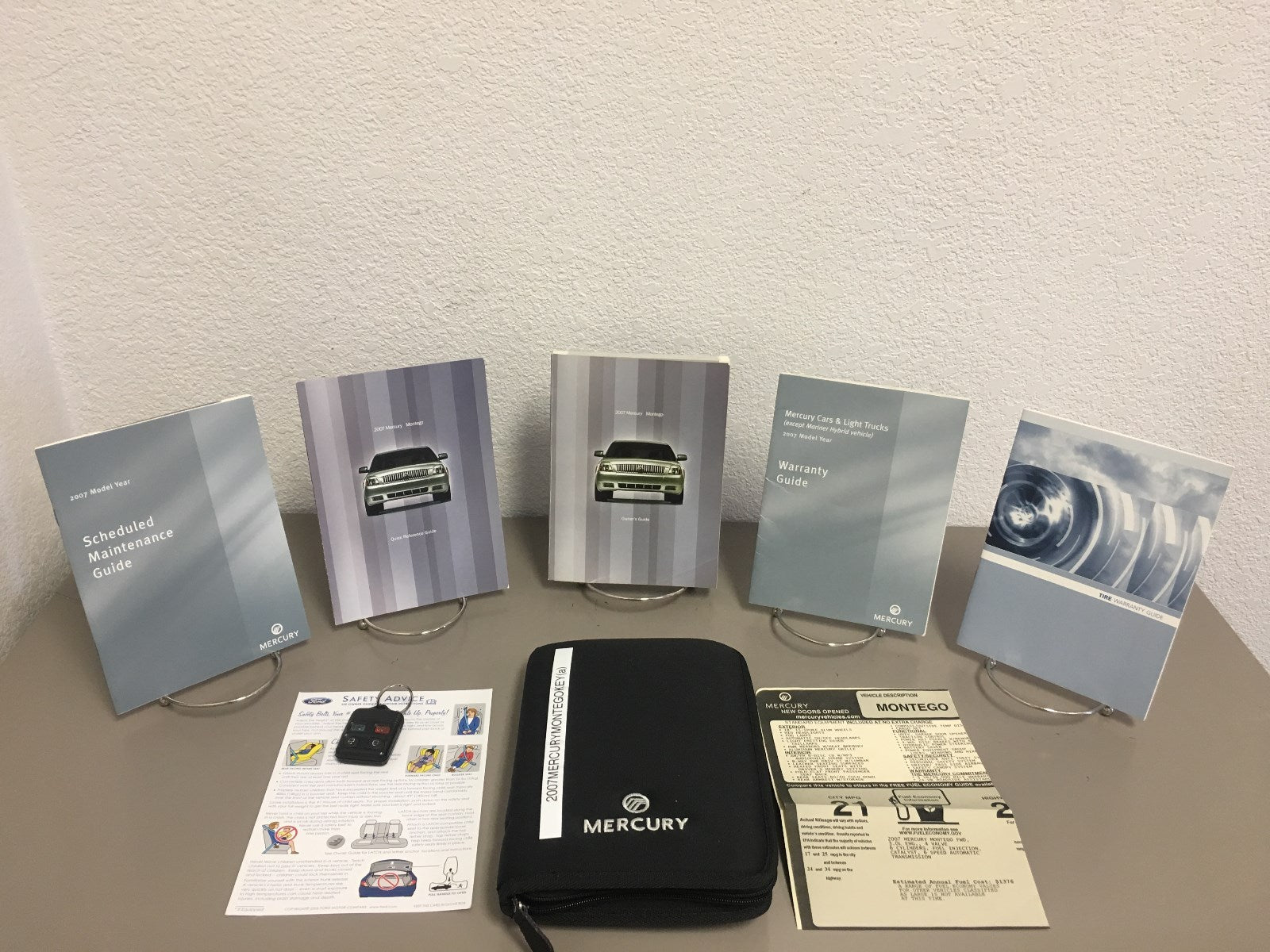 2007 Mercury Montego Genuine OEM Owner's Manual Set w/Case and Bonus Key FOB