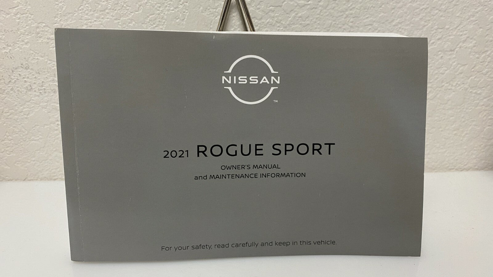 2021 Nissan Rogue Sport OEM Owner's Manual Set W/Case , Free Shipping.