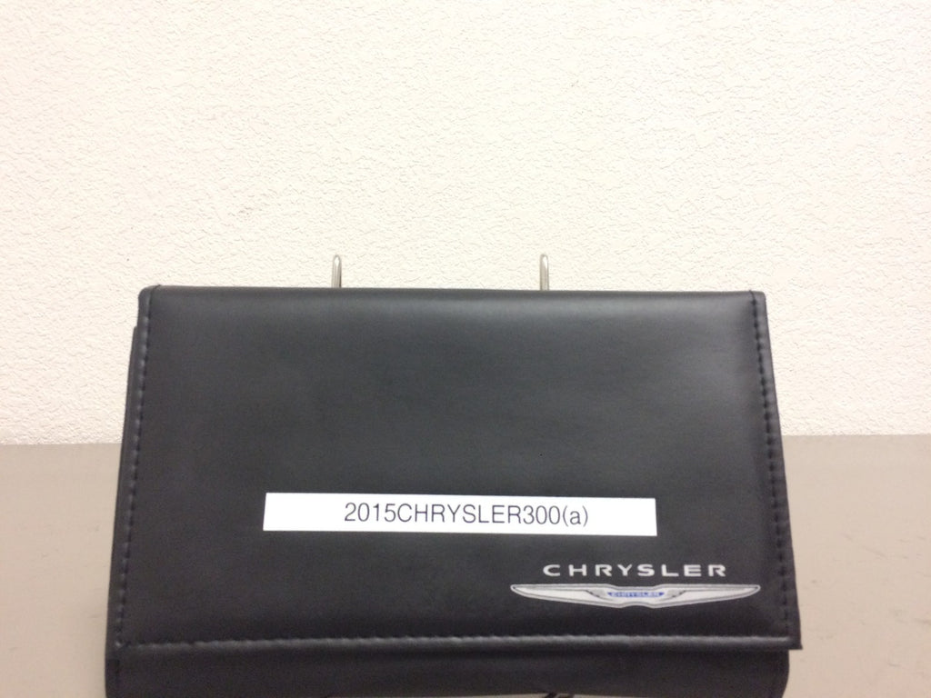 2015 Chrysler 300 Genuine OEM Owner's Manual with Case--Fast Free Shipping!