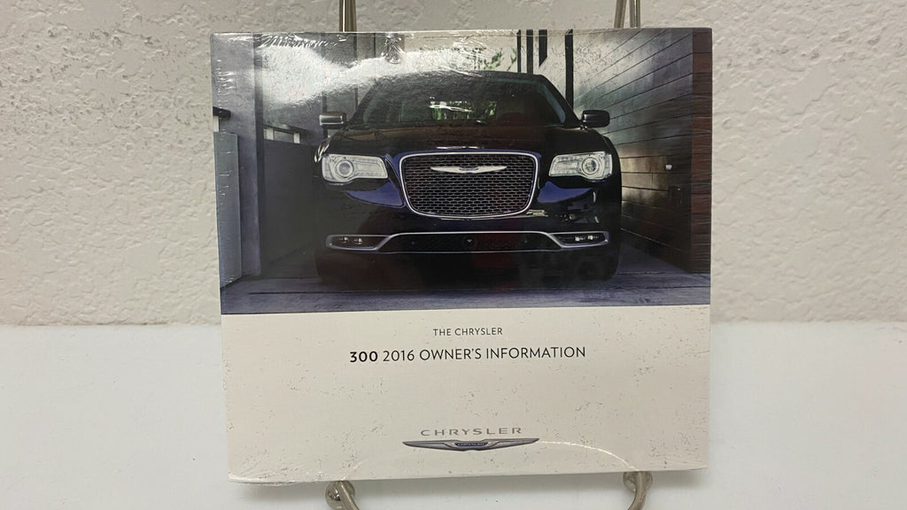 2016 Chrysler 300 Genuine OEM Owner's Manual w/Chrysler Logo Case Free Shipping