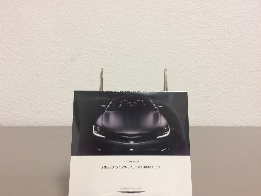 2016 Chrysler 200 Genuine OEM Owner's Manual Set w/Case--Free Shipping!!!