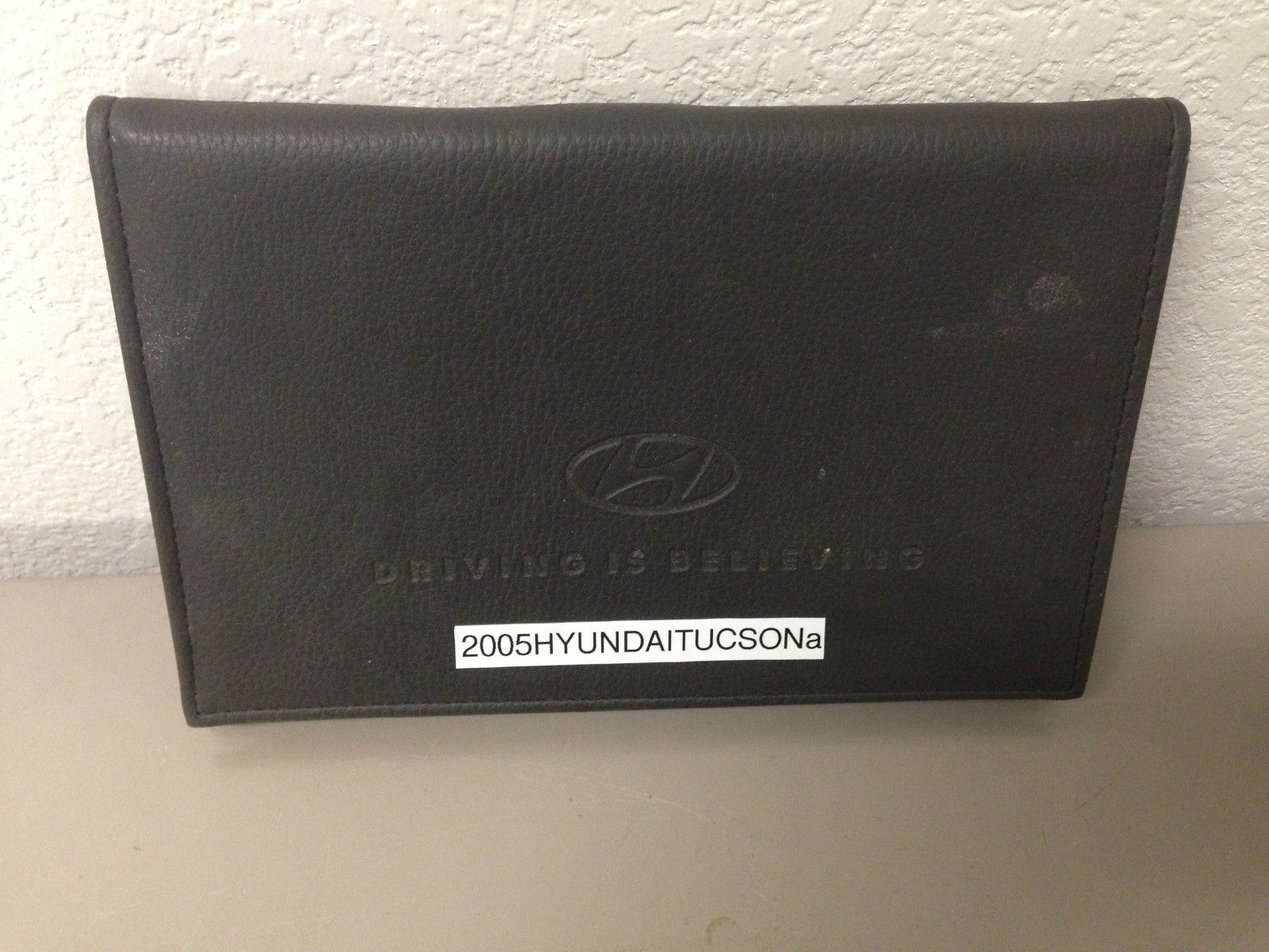 2005 Hyundai Tucson Genuine OEM Owner's Manual Set w/Case--Free Shipping!