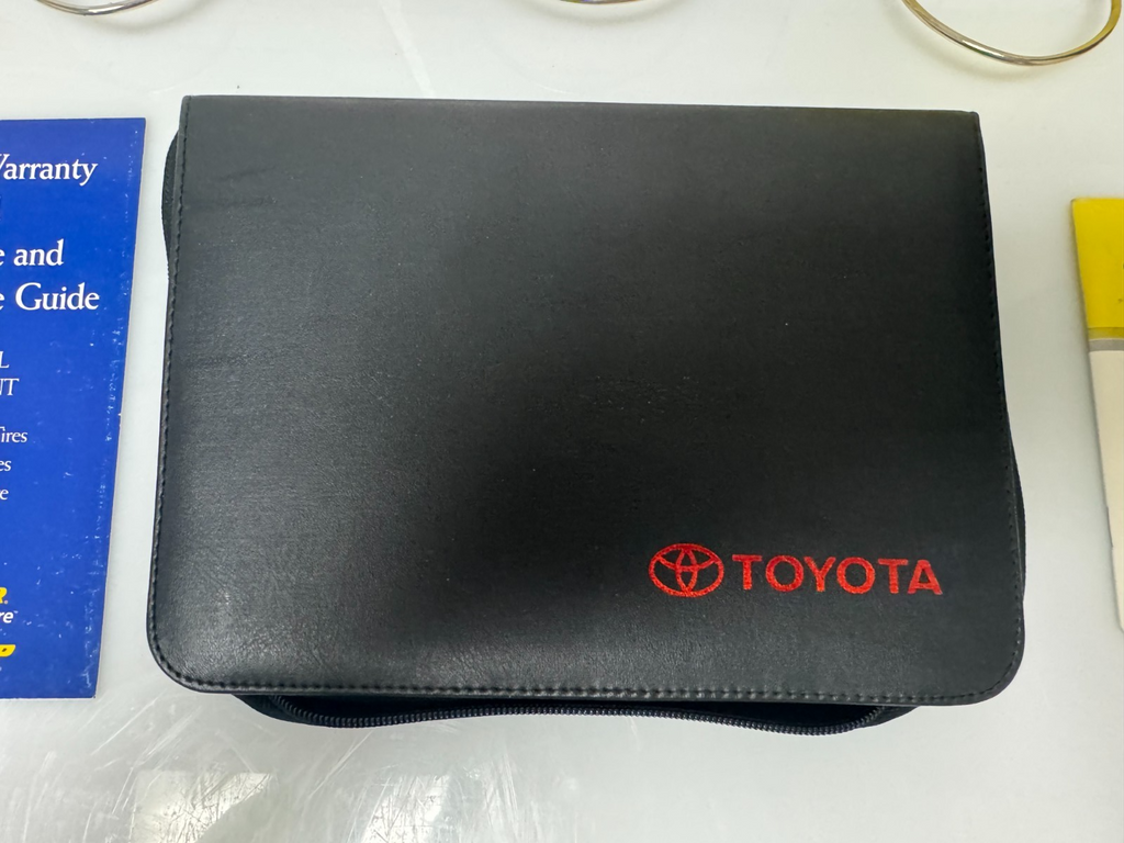 2008 Toyota Prius Genuine OEM Owner's Manual Set w/Toyota Case & Navigation