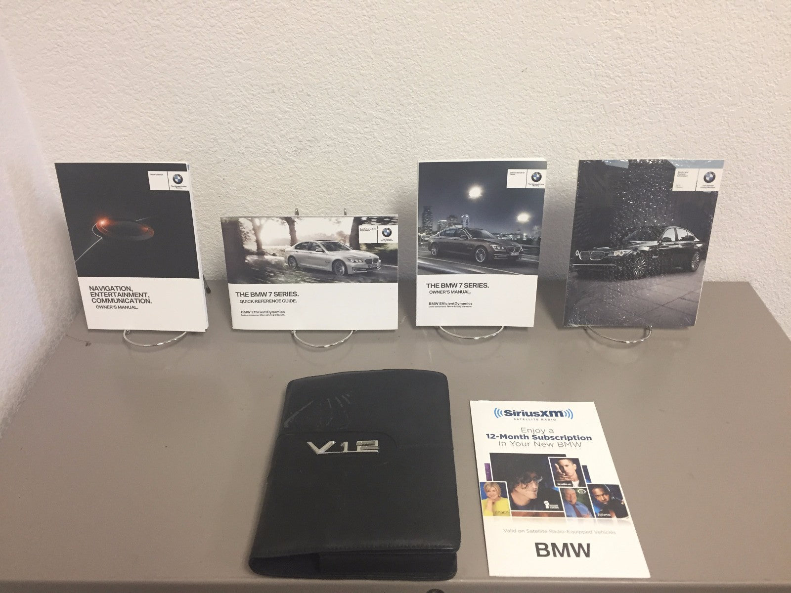2013 BMW 7 Series 760Li Owner's Manual w/ iDrive & Navigation + Custom V12 Case