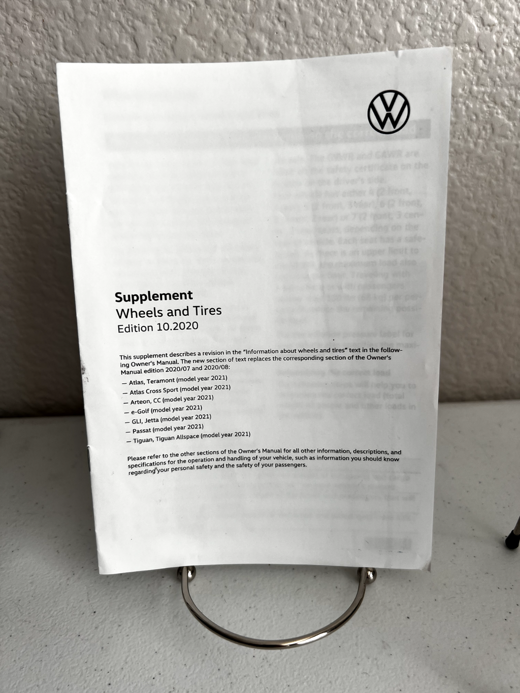 2021 Volkswagen GLI Jetta Owner's Manual Set w/case and free shipping