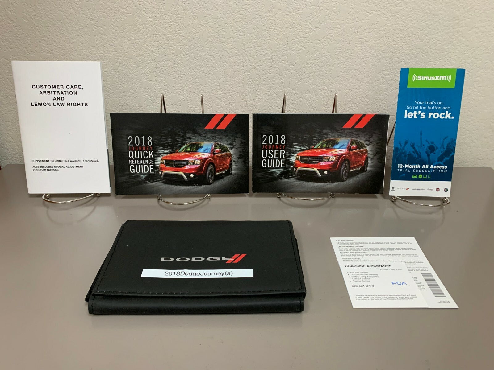 2018 Dodge Journey Genuine OEM Owner's Manual Set w/Dodge Case - Free Shipping!!