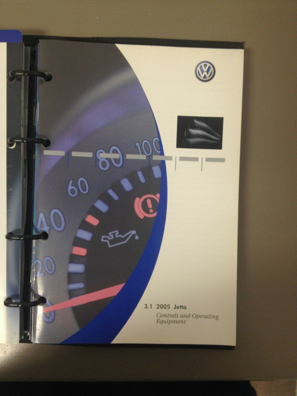 2005 VW Jetta Genuine OEM Owner's Manual
