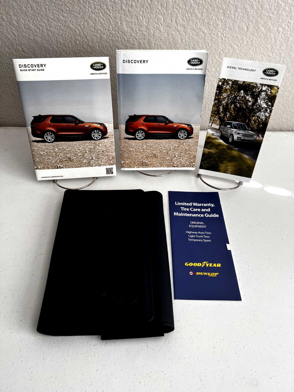 2020 Range Rover Discovery OEM Owner's Manual with supplements and Case.