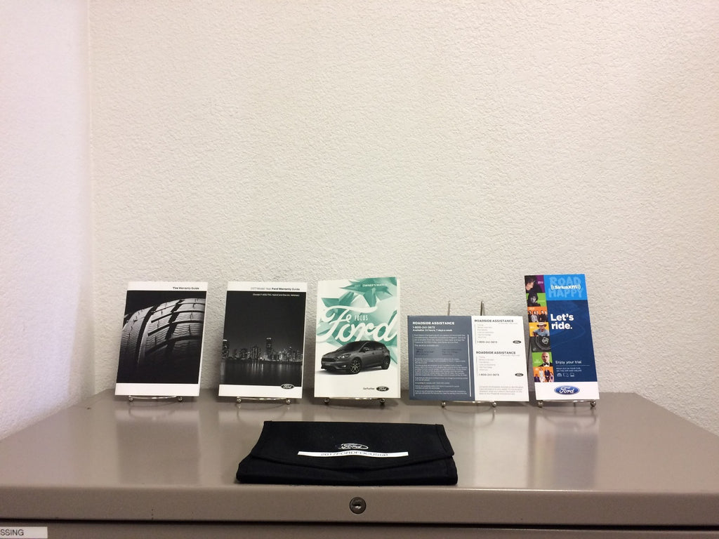2017 Ford Focus Genuine OEM Owner's Manual Set w/ Supplements and Case