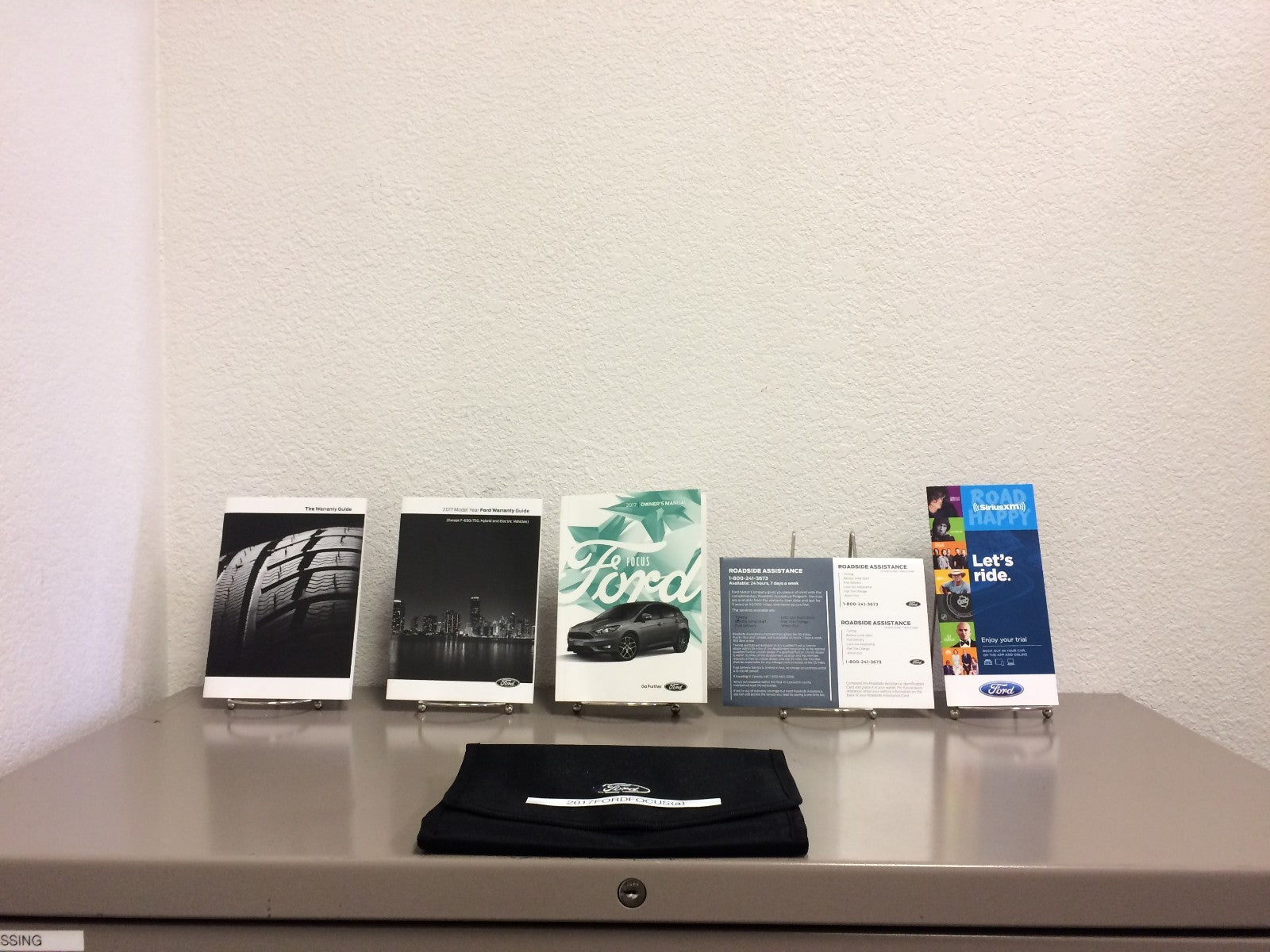 2017 Ford Focus Genuine OEM Owner's Manual Set w/ Supplements and Case