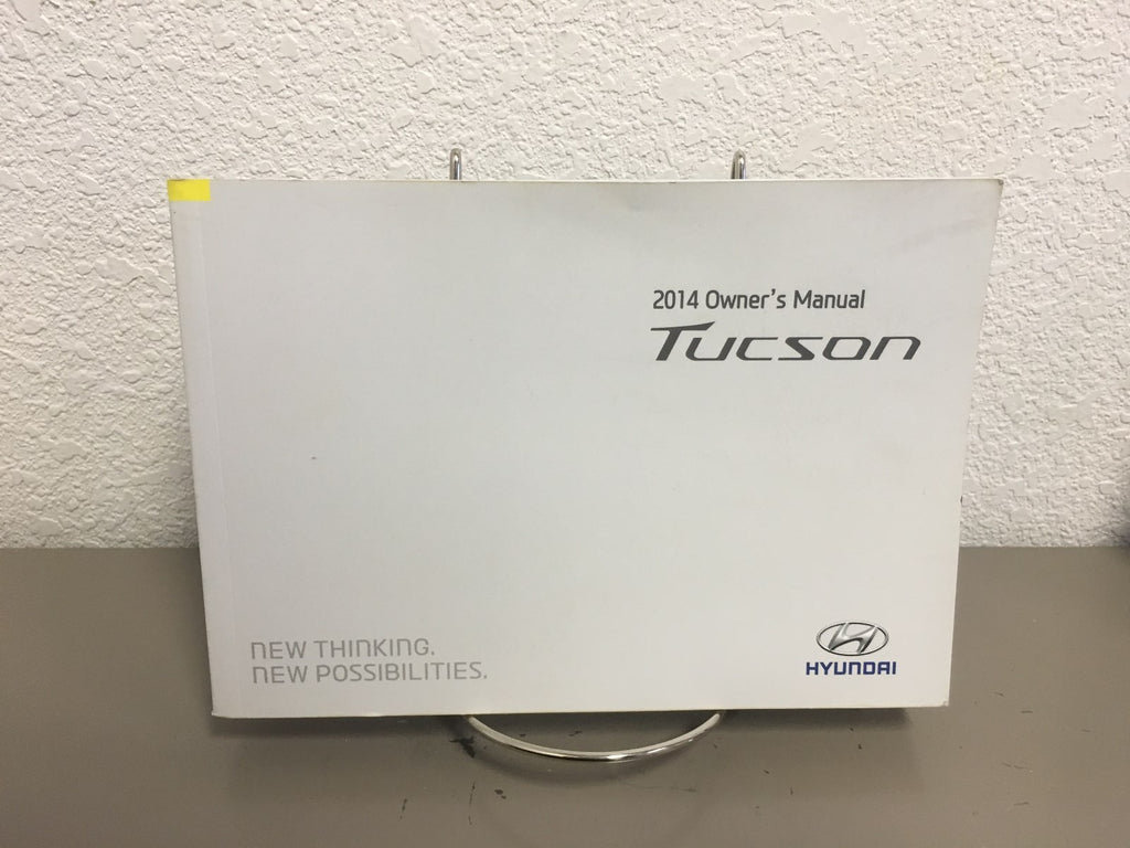 2014 Hyundai Tucson Genuine OEM Owner's Manual Set w/Case & Bonus Key FOB