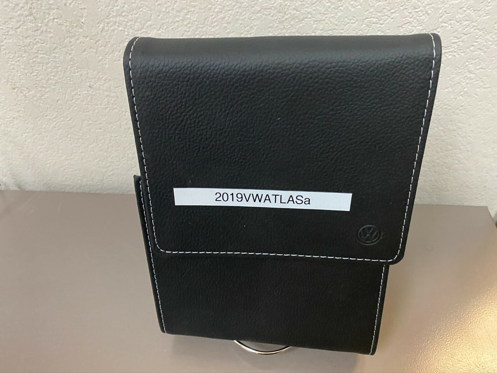 2019 Volkswagen VW Atlas Genuine OEM Owner's Manual Set w/Case -- Free Shipping!