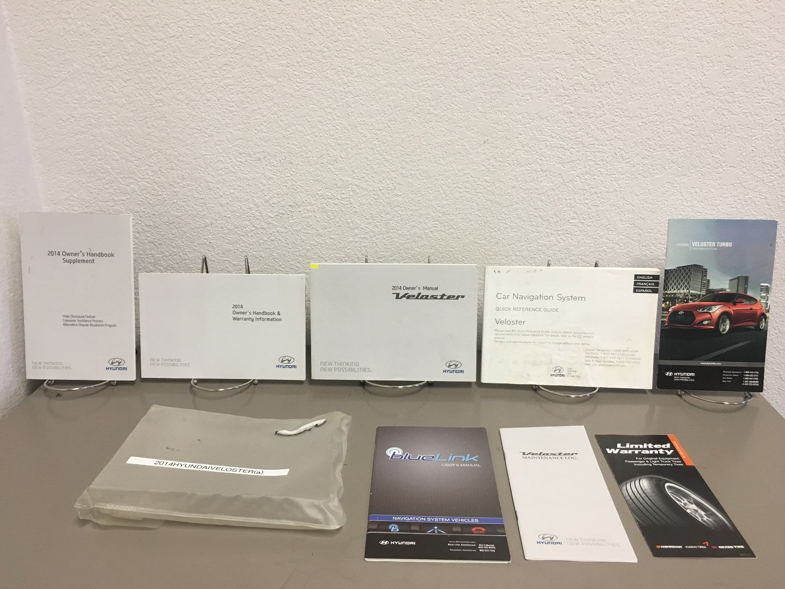 2014 Hyundai Veloster Genuine OEM Owner's Manual Set w/Hyundai Case-Free Ship!!
