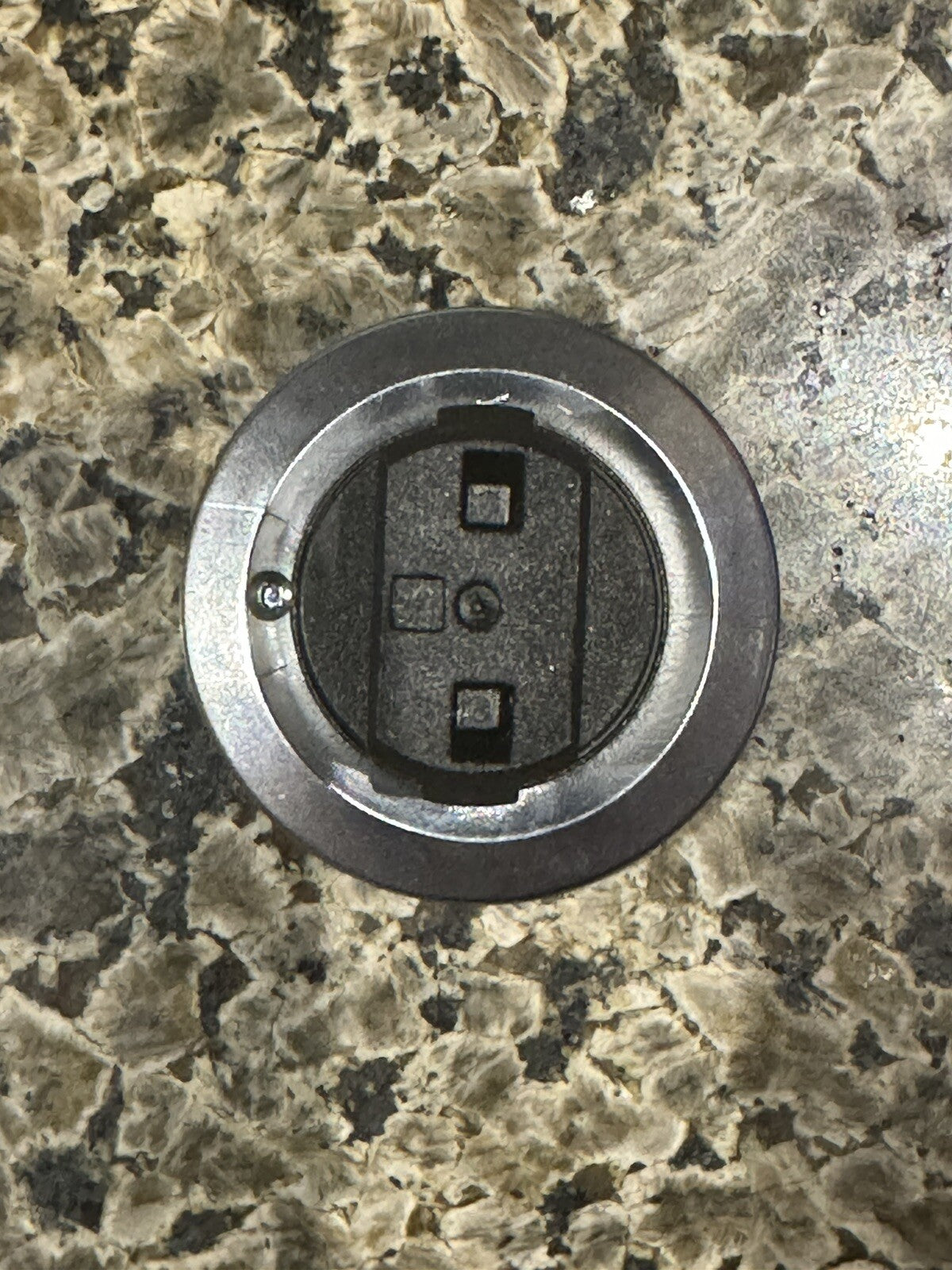 GENUINE OEM MERCEDES-BENZ GO BUTTON KEYLESS ENTRY PUSH BUTTON--SET OF 2 BUTTONS