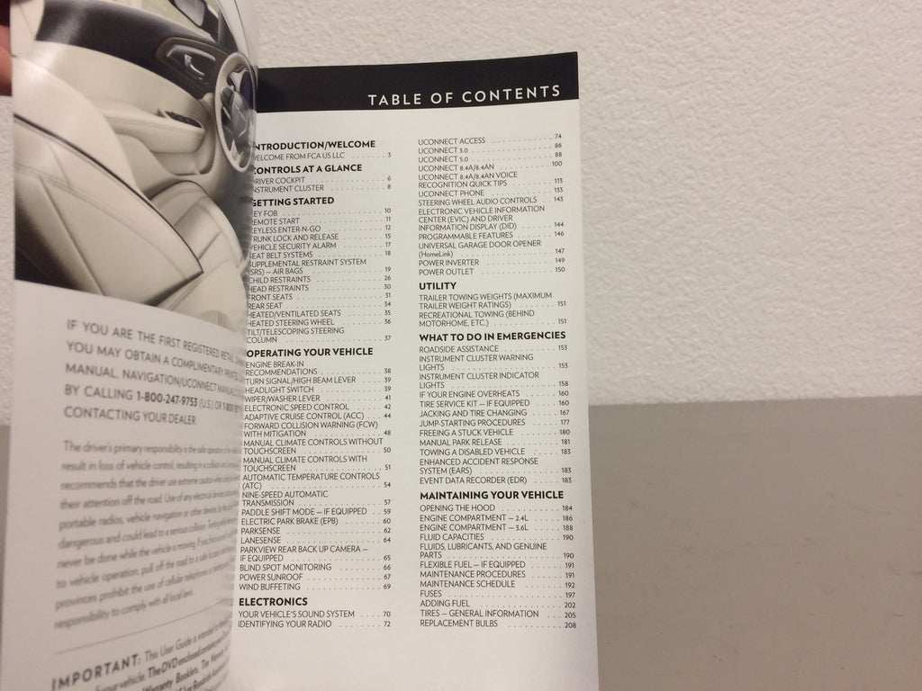2016 Chrysler 200 Genuine OEM Owner's Manual Set w/Case--Free Shipping!!!