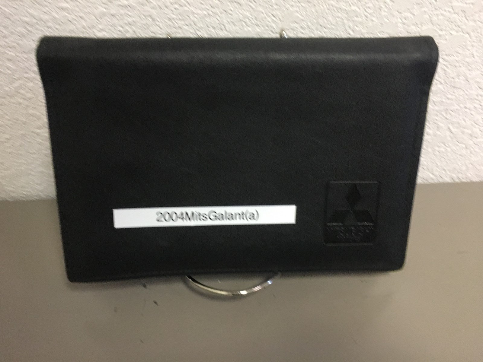 2004 Mitsubishi Galant Genuine OEM Owner's Manual Set w/Case--Free Shipping!