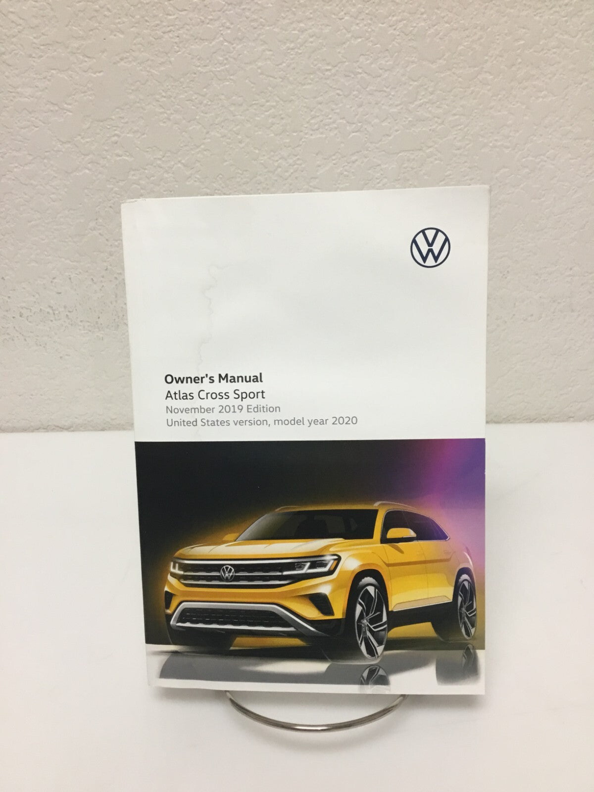 2020 Volkswagen Atlas Cross Sport Owner's Manual Set w/case and Free Shipping!