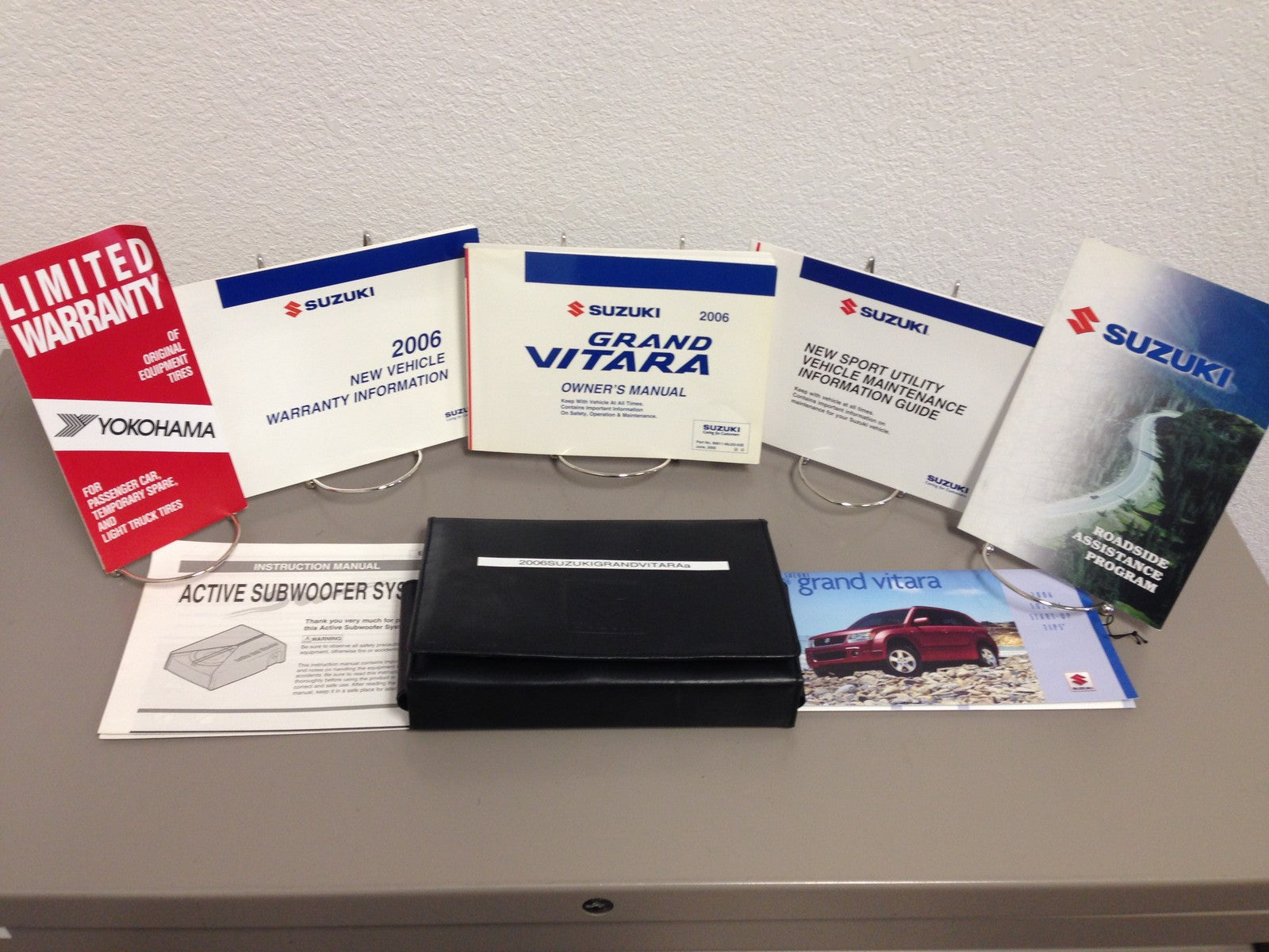 2006 Suzuki Grand Vitara Genuine OEM Owner's Manual w/ Supplements & Case