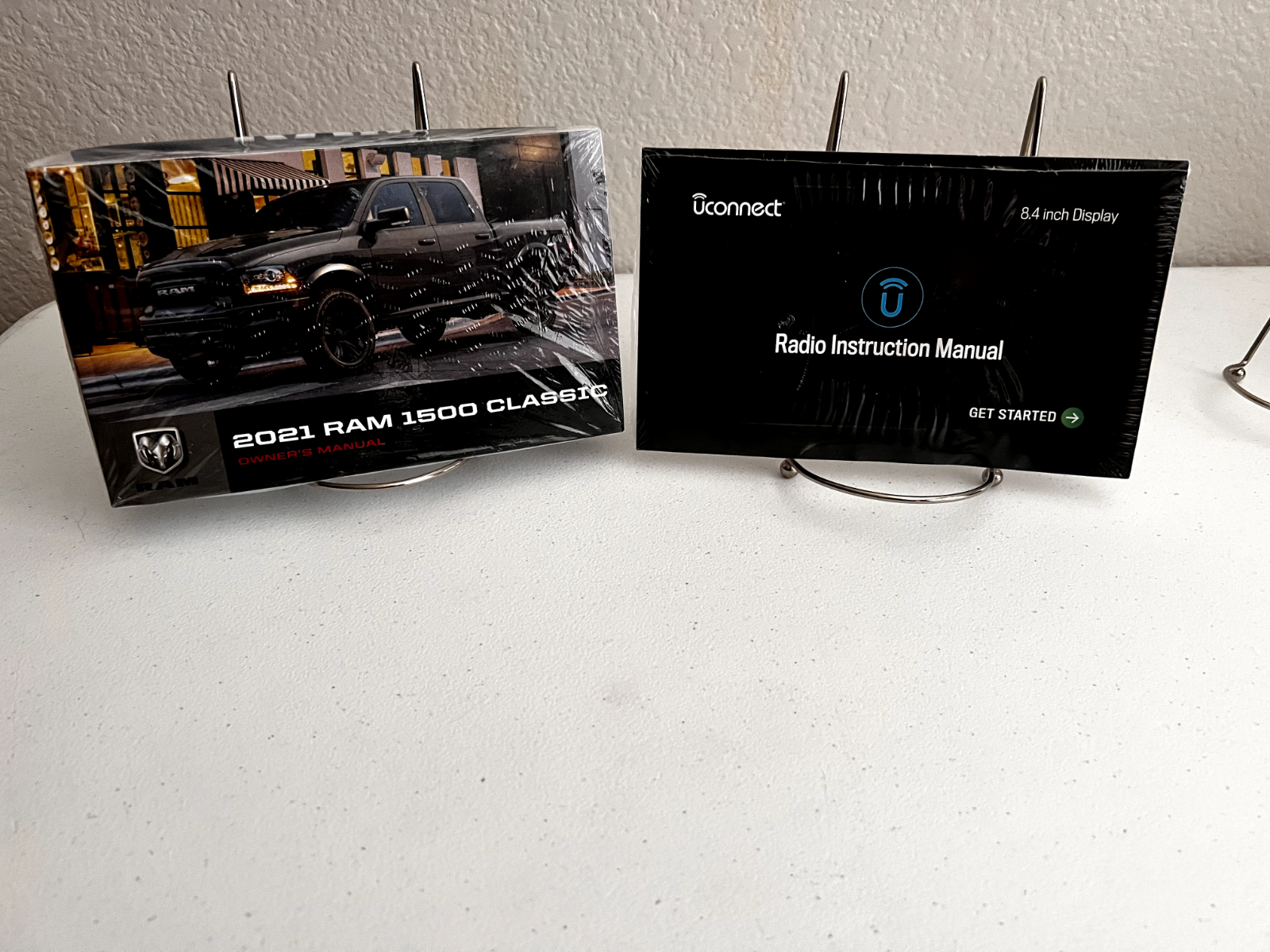 2021 Dodge Ram 1500 Classic OEM Owner's Manual Factory Sealed w/Free Shipping!!!