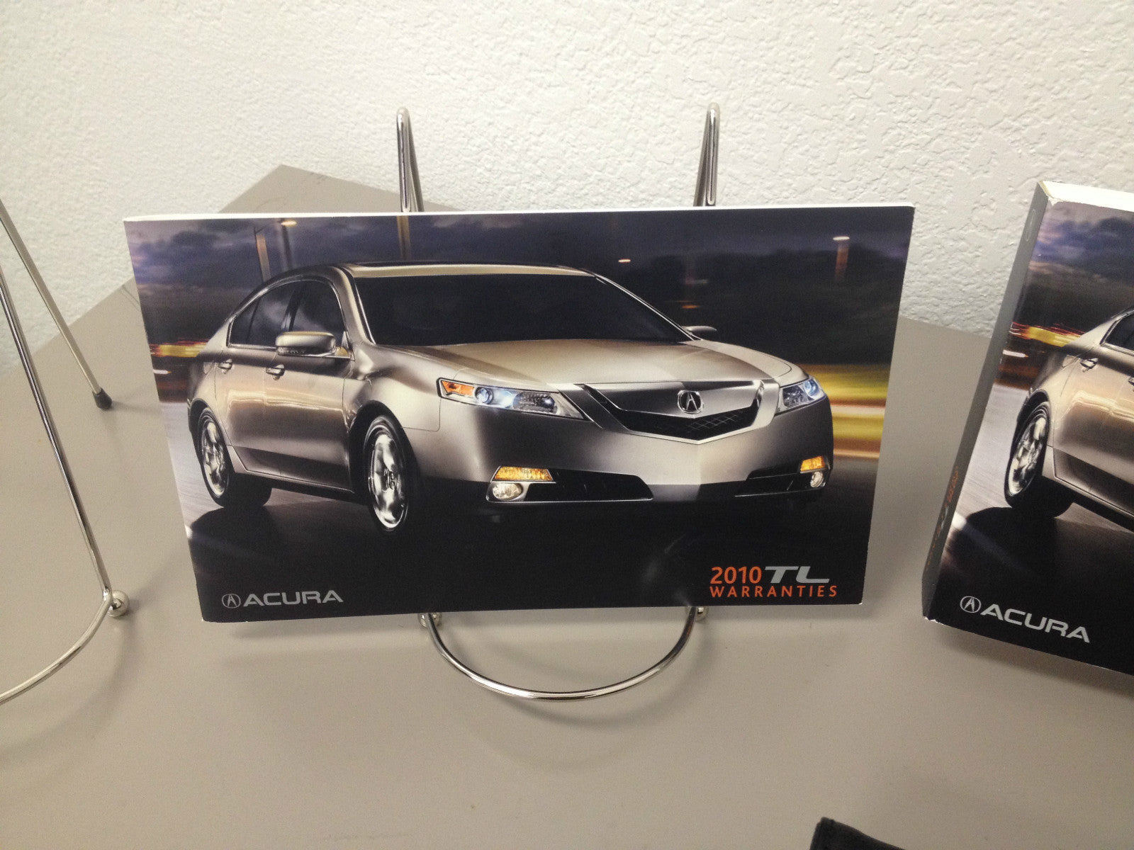 2010 Acura TL Genuine OEM Owner's Manual w/Navigation and Case--Free Shipping