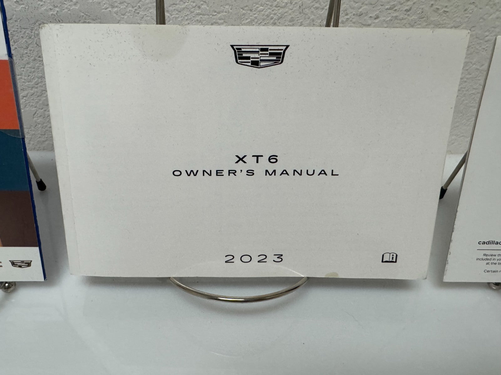 2023 Cadillac XT6 Genuine OEM Owner's Manual w/Case & Free Shipping!