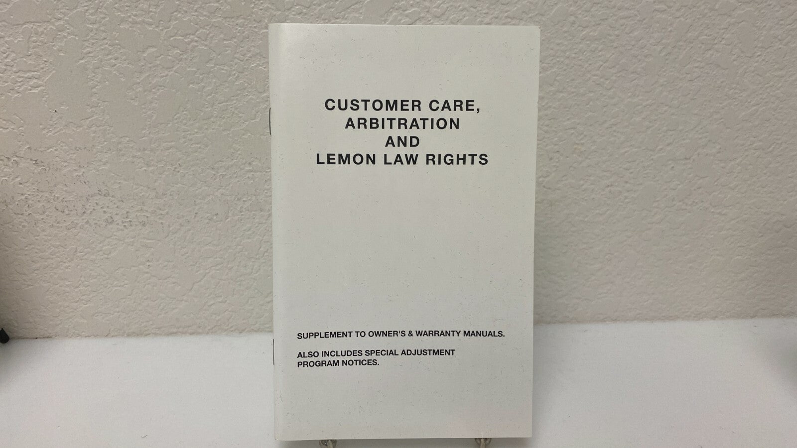 2016 Chrysler 300 Genuine OEM Owner's Manual w/Chrysler Logo Case Free Shipping