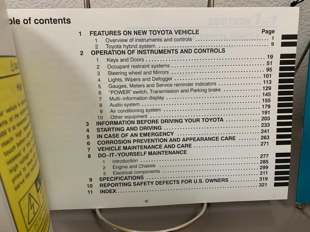 2005 Toyota Prius Genuine OEM Owner's Manual Set w/Toyota Case--Free Shipping!!!