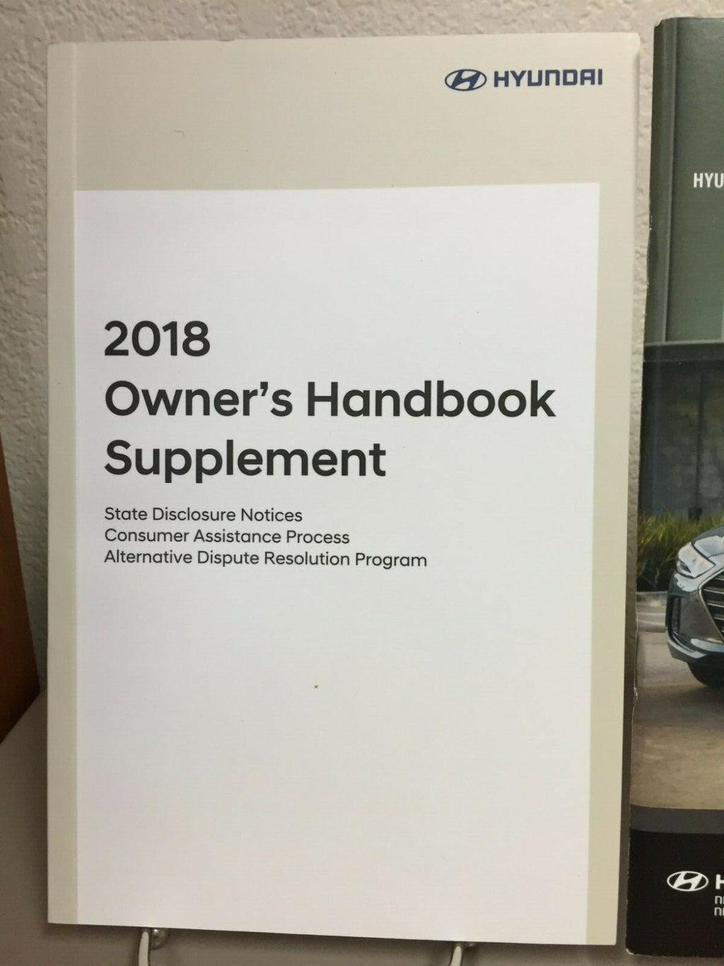 2018 Hyundai Elantra Genuine OEM Owner's Manual Set w/Hyundai Case-Free Shipping