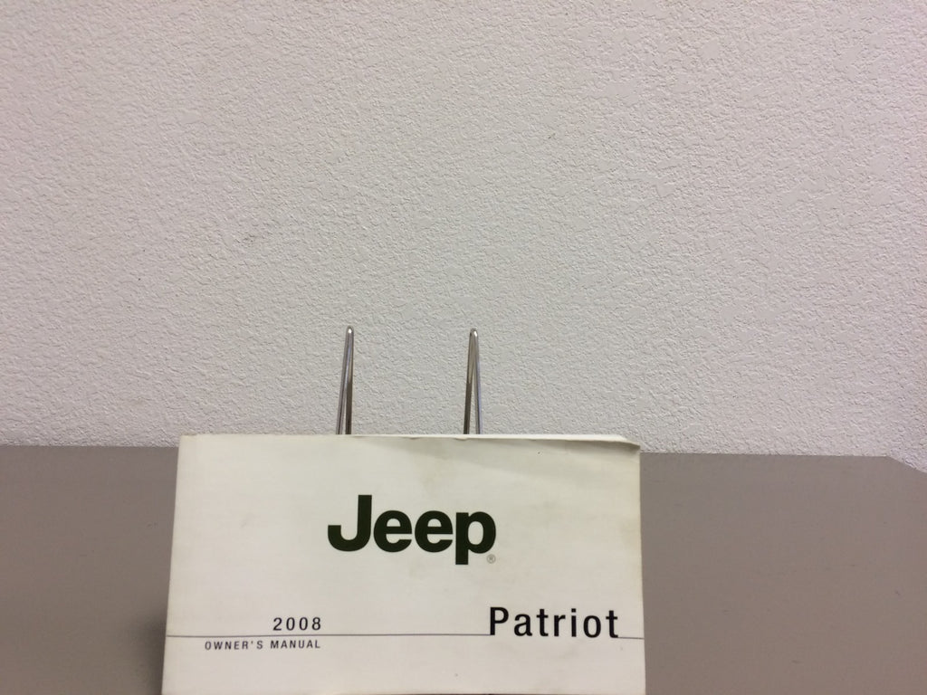 2008 Jeep Patriot Genuine OEM Owner's Manual w/Jeep Case & Bonus Key FOB