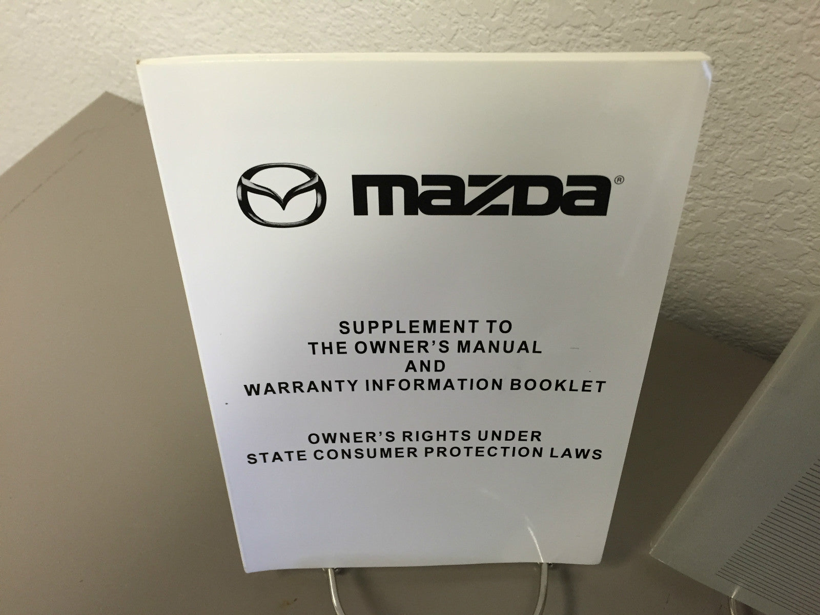 2004 Mazda Tribute Genuine OEM Owner's Manual Set w/Case--Fast Free Shipping