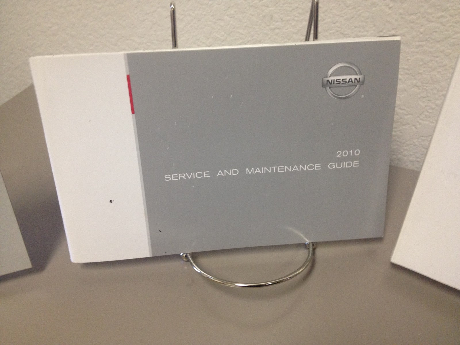2010 Nissan Rogue Genuine OEM Owner's Manual Set w/Nissan Case--Free Shipping!!!