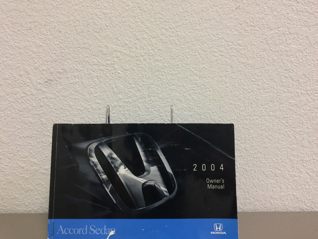 2004 Honda Accord Sedan Genuine OEM Owner's Manual w/Bonus Key FOB-Free Shipping