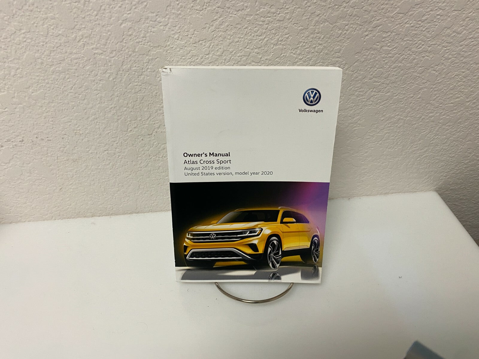 2020 Volkswagen Atlas Cross Sport Owner's Manual Set w/case and free shipping