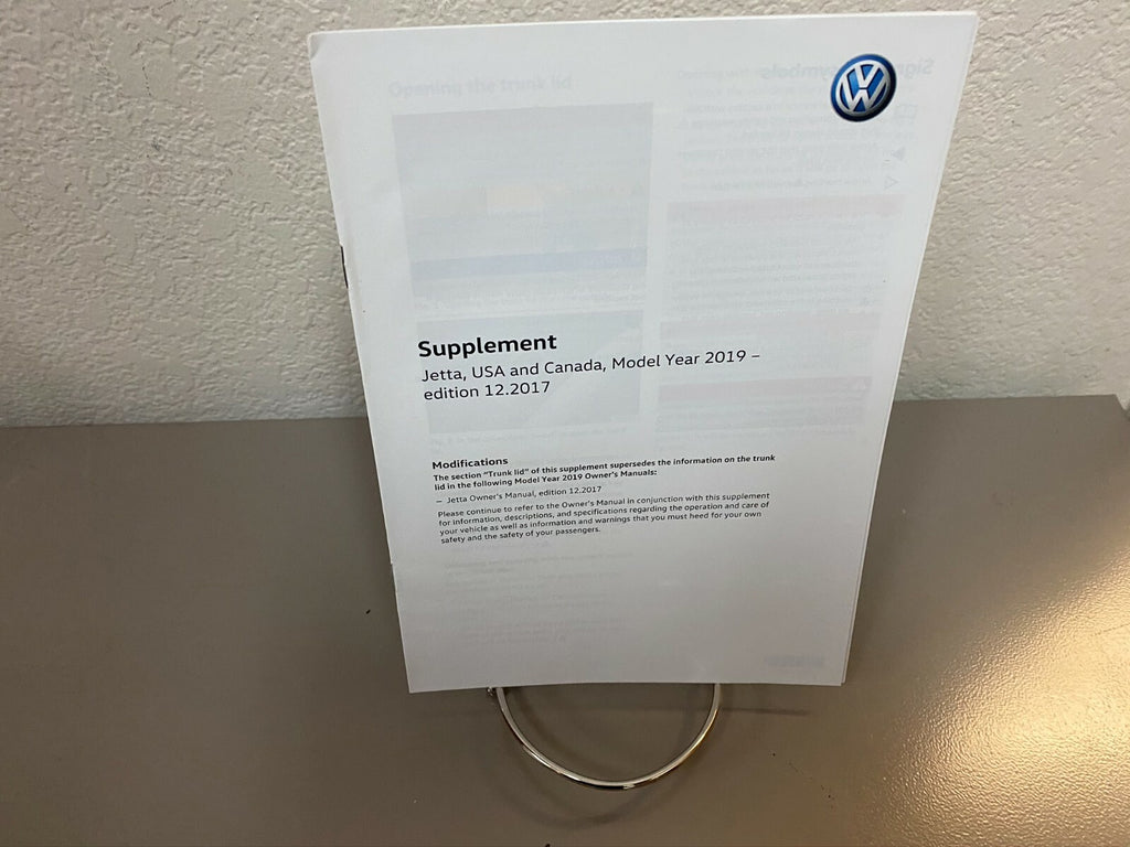 2019 Volkswagen VW Jetta Genuine OEM Owner's Manual Set w/Case -- Free Shipping!